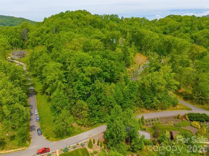 Lt 27 Peak View Lane active home in Rock Bridge, Waynesville, NC