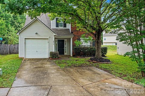 3013 Robin Terry Court active home in Reid Meadows, Charlotte, NC