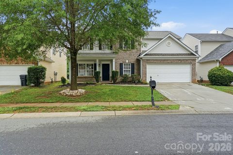 6427 Hermsley Road active home in Berewick, Charlotte, NC