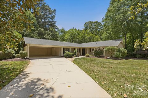 6014 Glenridge Road active home in Stonehaven, Charlotte, NC