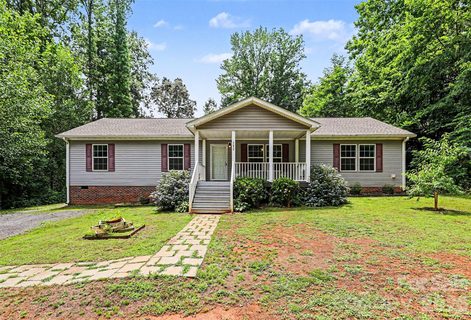 11913 Platon Avenue active home in Norman Park, Huntersville, NC