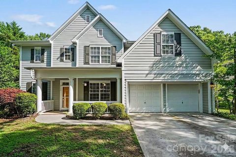 8932 Arbor Creek Drive sold home in Eastfield Village, Charlotte, NC