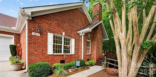 8847 Grand Oak Drive pending condo in Windsor Oaks, Charlotte, NC