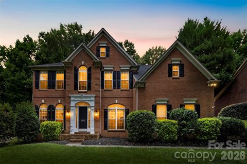 2832 Shady Reach Lane sold home in Mt Isle Harbor, Charlotte, NC