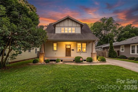 1340 Downs Avenue pending home in Midwood, Charlotte, NC