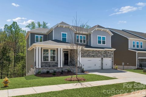 204 E Warfield Drive sold home in Oakridge Farms, Mooresville, NC