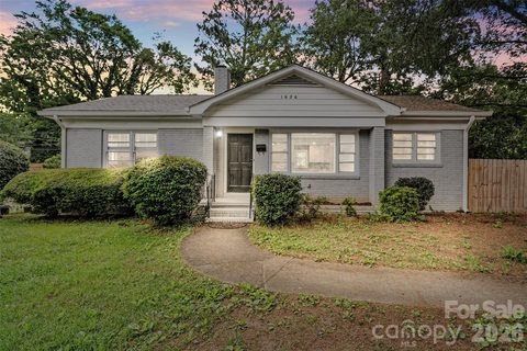 1626 Taylor Avenue sold home in Hampshire Hills, Charlotte, NC