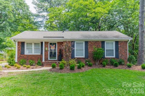 3723 Litchfield Road active home in Cotswold, Charlotte, NC