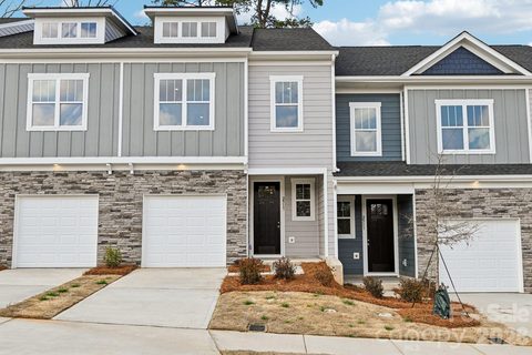 2517 Ruby Dixon Crossing Drive active townhome in Ruby Dixon Crossing, Gastonia, NC