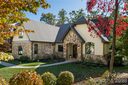 25 Cherokee Orchard Court sold home in Fairview, SC