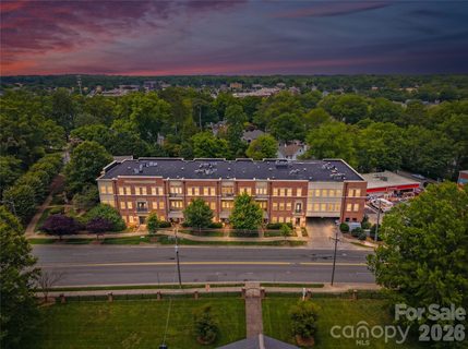 2946 Selwyn Avenue active condo in Selwyn Terrace, Charlotte, NC