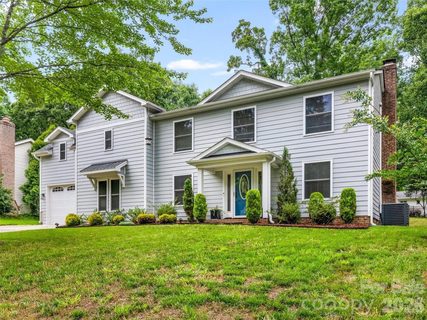 Homes in Waverly Hall, Charlotte