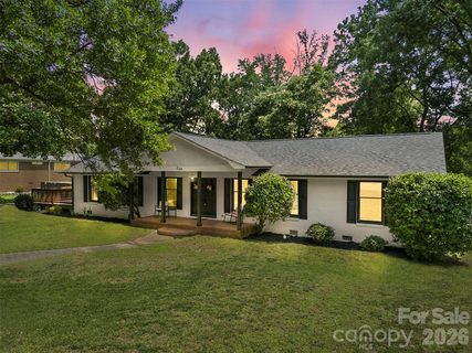 224 Sturbridge Drive pending home in Coulwood Hills, Charlotte, NC
