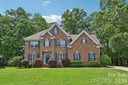 2825 Chip Shot Drive sold home in Matthews, SC
