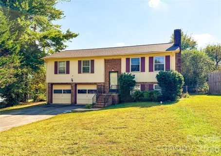 A home in Meadowbrook Acres