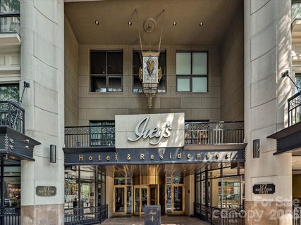 127 N Tryon Street active condo in Iveys Townhomes, Charlotte, NC