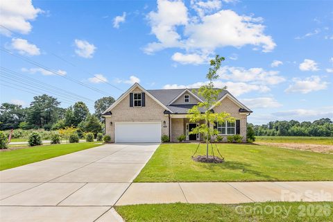 1270 Archer Loop active home in Piper Meadows, Waxhaw, NC
