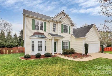 11816 Pheasant Lane sold home in Mitchell Glen, Charlotte, NC