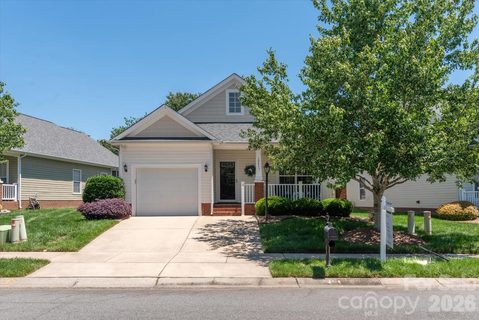 Homes in Curry Place, Matthews