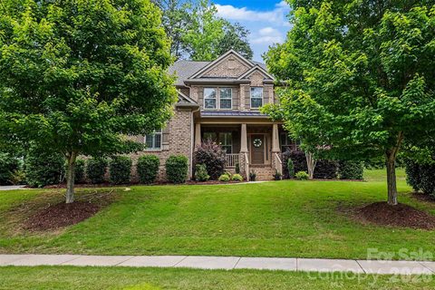 16524 Crosshaven Drive pending home in The Palisades, Charlotte, NC