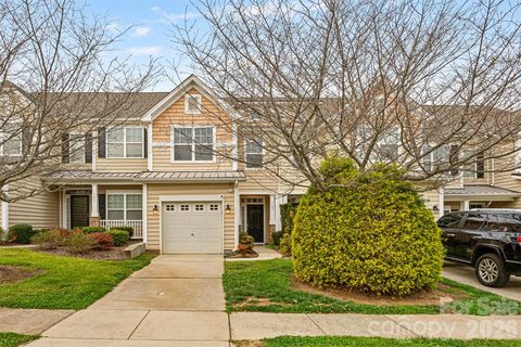 723 Winding Way active home in Millwood Plantation, Rock Hill, SC