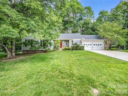 606 Woodberry Court sold home in Southchase, Fletcher, NC