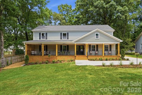 3800 Lovett Circle active home in Beverly Woods, Charlotte, NC