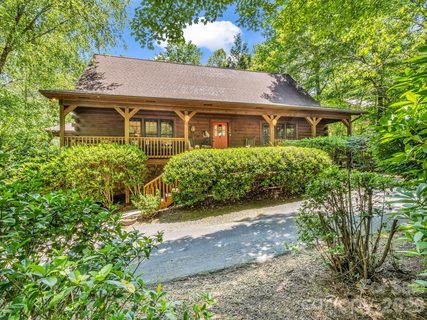 136 Dalton Court active home in Rumbling Bald On Lake Lure, Lake Lure, NC