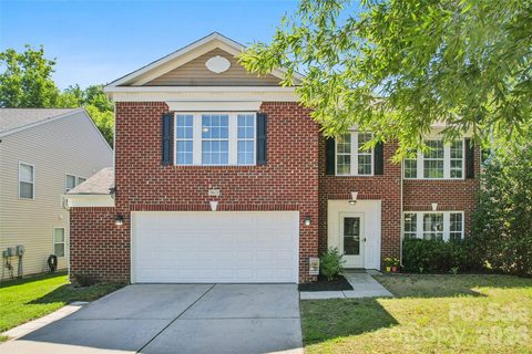 5623 Hammermill Drive active home in Providence Manor, Harrisburg, NC