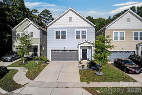 548 Kingsway Circle active home in Aveline At Coulwood, Charlotte, NC