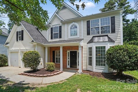 11310 Glenstone Court sold home in Fox Glen, Charlotte, NC