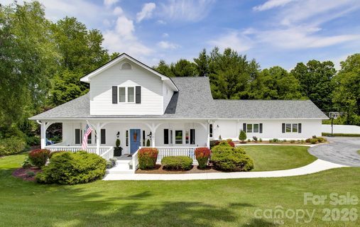 100 Perry Place sold home in Ashley Place, Hendersonville, NC