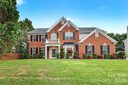 10913 Knight Castle Drive sold home in Charlotte, SC
