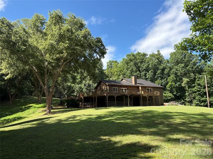 214 Fallingwood Circle pending home in Kingslee, Gastonia, NC