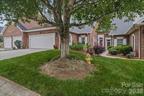 1524 Royalty Circle sold townhome in Queens Crest Townhouses, Statesville, NC