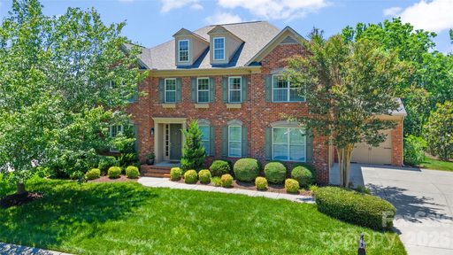3207 Lakehurst Crossing sold home in Brookhaven, Matthews, NC