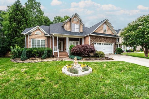 Homes in Lawsons Creek, Hickory