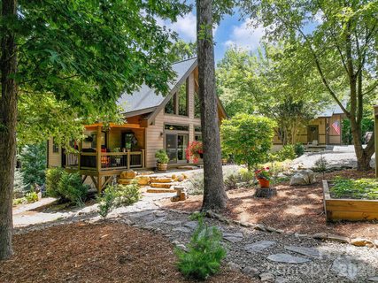 68 Woodgate Trail pending home in Grandview Peaks, Nebo, NC