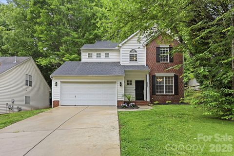 4902 Windchase Lane pending home in Davis Lake, Charlotte, NC