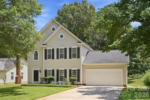 9021 Cedar Run Way active home in Cedar Run, Charlotte, NC