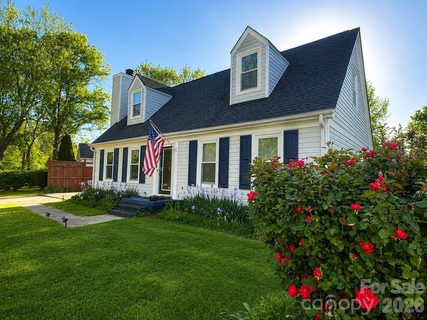 7506 Lancashire Drive sold home in Heathergate, Mint Hill, NC