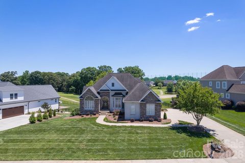 120 Augusta Lane active home in Deer Brook, Shelby, NC