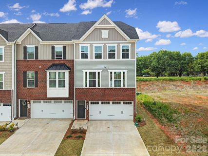 2528 Grantham Place Drive