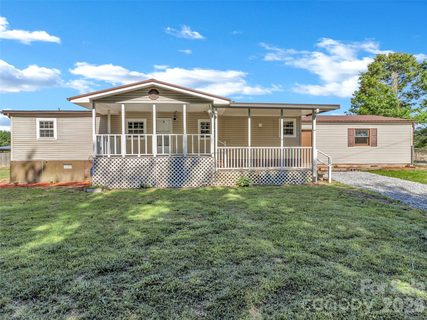 133 Kristey Lane pending home in Dara Acres, Hendersonville, NC