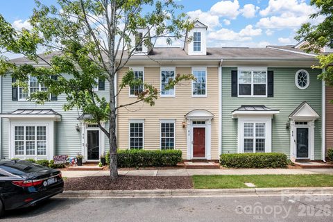 814 Cattaloochee Lane