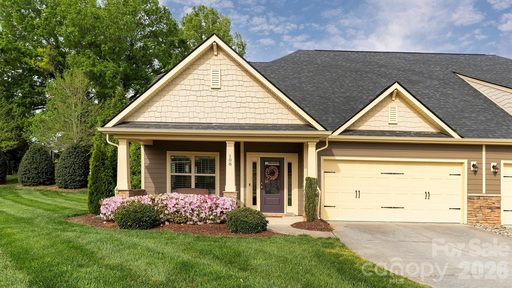 108 Damsire Court active townhome in Johnson Manor, Mooresville, NC