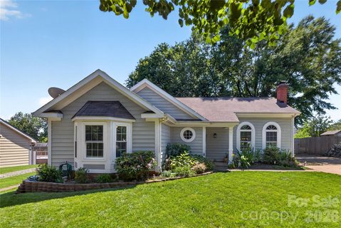 907 Gretna Green Drive sold home in McDowell Meadows, Charlotte, NC