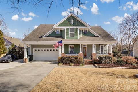 1044 Hunters Run Drive sold home in Hunters Run, Tega Cay, SC