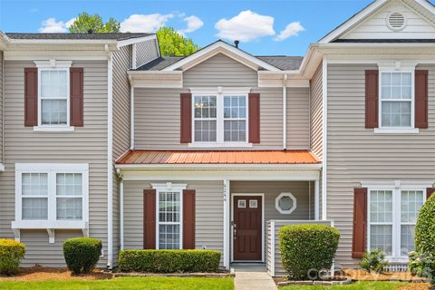 Previously sold for $220,000