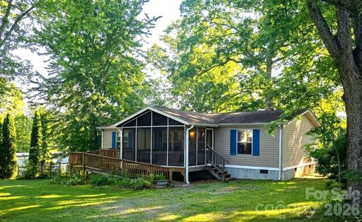 403 Doliver Drive sold home in The Meadows, Horse Shoe, NC